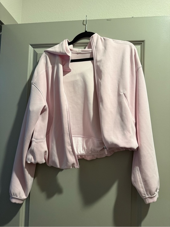 lululemon athletica Jackets & Blazers - Lululemon Softstreme Cropped jacket